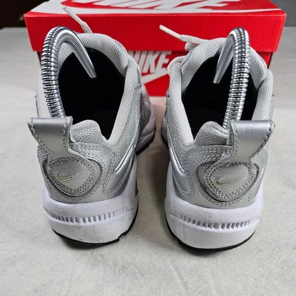 Vintage Nike Xccelerator TR Silver/Green Women’s Rubber Shoes - Picture 3 of 5